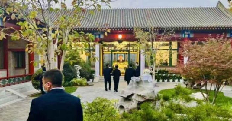 Mantan Jurnalis Xinhua Dikabarkan Dipenjara Setelah Menyerukan Investigasi atas Kematian Li Keqiang