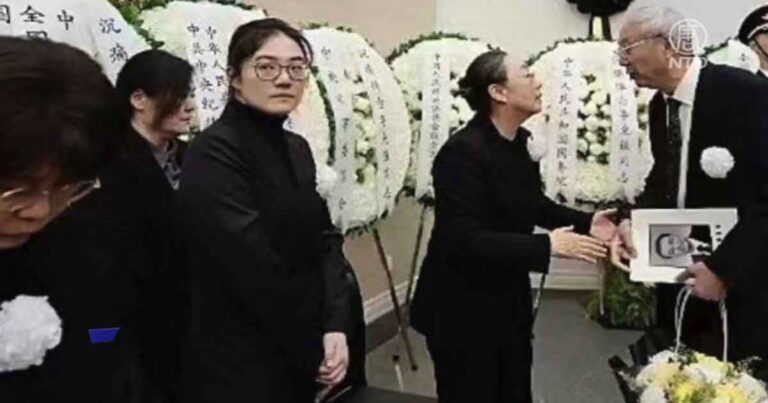 Putri Li Keqiang Enggan Menatap dan Menolak Berjabat Tangan dengan Xi Jinping pada Upacara Pemakaman Ayahnya