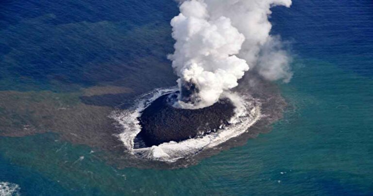 Gunung Berapi Bawah Laut Meletus, Jepang Secara Tiba-tiba Menambahkan Pulau Baru