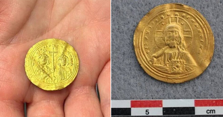 Ahli Detektor Logam di Norwegia Menemukan Koin Emas Bizantium Langka yang Menampilkan Gambar Yesus