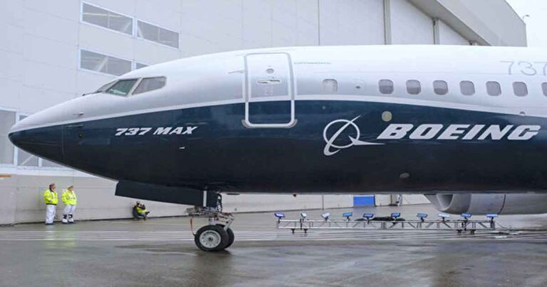 Boeing Minta Maskapai Penerbangan Memeriksa Pesawat Jenis 737 MAX Apakah Ada Baut yang Kendor