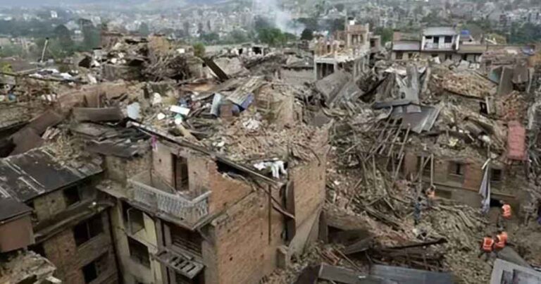 Gempa di Gansu, Tiongkok  Menyebabkan Hampir 1.000 Orang Terluka,  Menghancurkan 150.000 Rumah yang Menimbulkan Banyak Pertanyaan