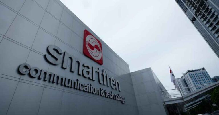 Smartfren Perkuat Jaringan untuk Sambut Natal dan Tahun Baru 2024