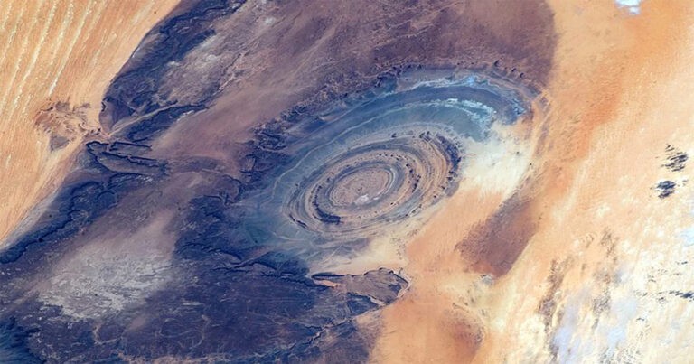 Asal Muasal ‘Mata Sahara’ yang Misterius Diselimuti Konspirasi Geologis