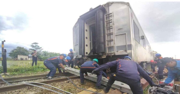 Tabrakan KA Turangga dan Commuterline Bandung Raya,  200 Personil Dilibatkan Mengevakuasi