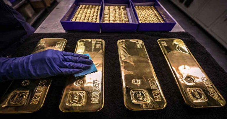 UBS Memprediksikan Harga Emas akan Naik 10% pada Tahun 2024