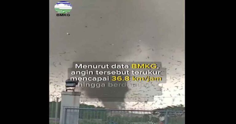 Angin Kencang Menerjang Kabupaten Bandung dan Sumedang, Akibatkan Kerusakan Rumah dan Pohon Tumbang