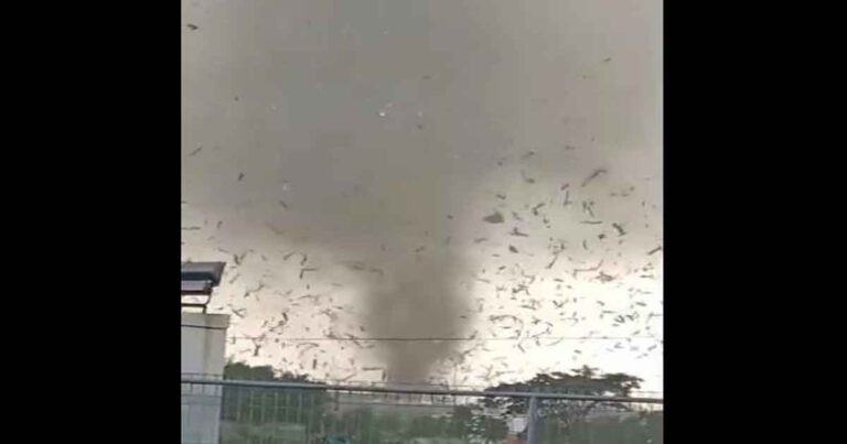 Angin Puting Beliung Menerjang, 493 Rumah di Kabupaten Bandung Rusak