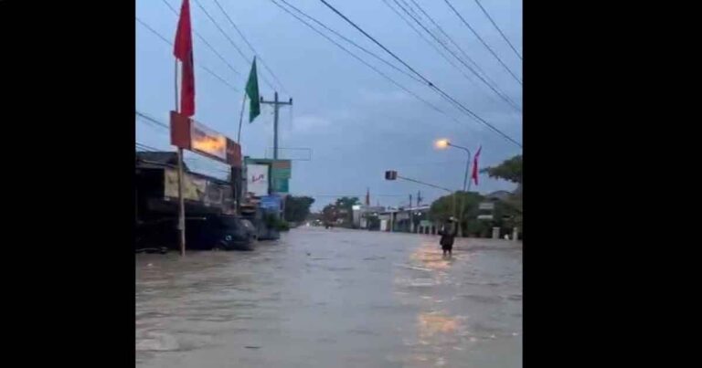 33 Desa di Kabupaten Grobogan, Jateng Terendam Banjir, Perjalanan Kereta Api Terdampak