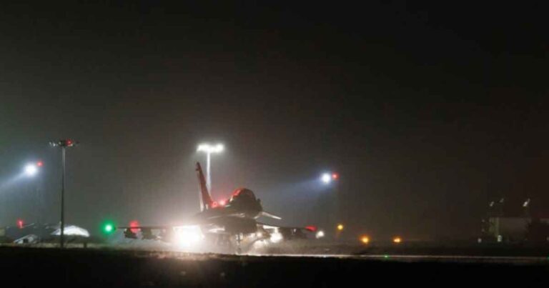 Militer AS Menembak Jatuh Lebih dari 10 Drone Houthi dan Iran