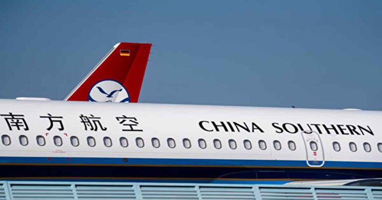 China Southern Airlines 2023 Alami Kerugian Setara Rp 9,2 Triliun, 3 Anak Perusahaannya Dalam Keadaan Pailit