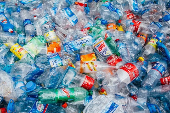 Universitas New York : Bahan Kimia Umum dalam Plastik Tewaskan 350 Ribu Orang Setiap Tahun