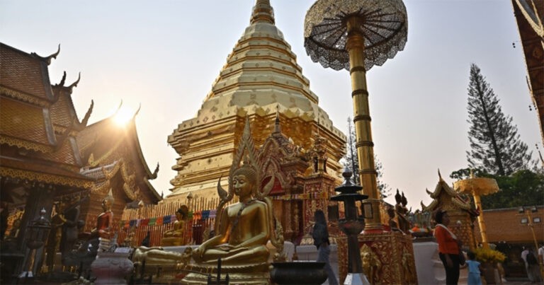 Seorang Pria Thailand Meninggal Tertusuk Patung Buddha Karena Berulah dalam Kuil