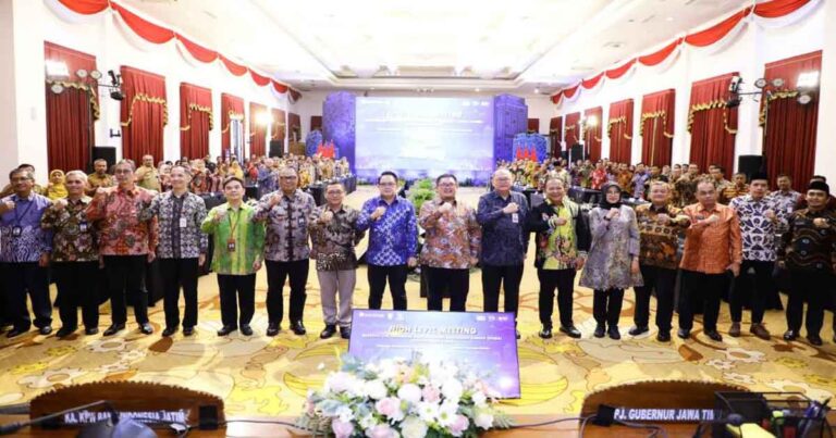 High Level Meeting Pemprov Jawa Timur Usung Tema “Penguatan Komitmen Perluasan ETPD & Optimalisasi Pengelolaan Keuangan Daerah untuk Jatim Bangkit, Terus Melaju”