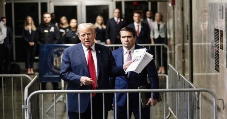 Trump : Tiongkok dan Rusia Berkolusi Melakukan Pengrusakan, Xi Berambisi Mengambil Alih Taiwan