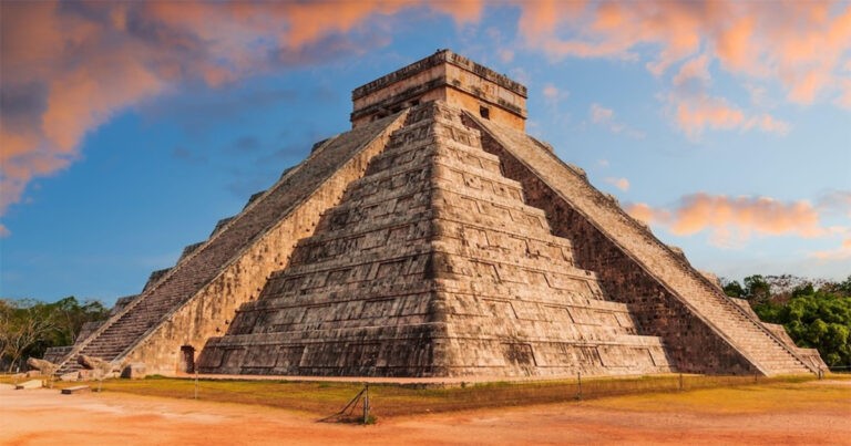 Lebih dari 100 Anak Laki-laki Maya yang Dikorbankan Ditemukan di Kota Maya Kuno, Chichen Itza