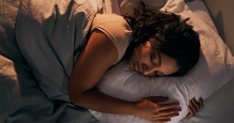 Rutinitas Malam Sederhana Ini Bisa Menjadi Kunci Tidur Lebih Baik