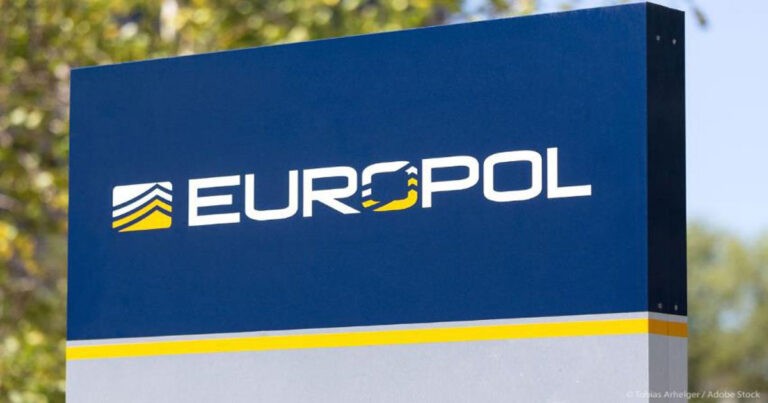 Polisi Eropa Menghancurkan Platform Kejahatan Siber Ghost, 51 Orang Ditangkap