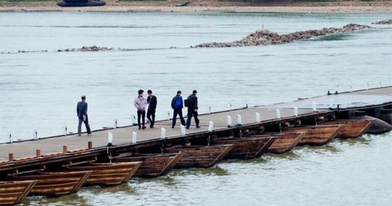 Pria di Tiongkok Bangun Jembatan untuk Desa Terpencil, Dihukum Dua Tahun Penjara