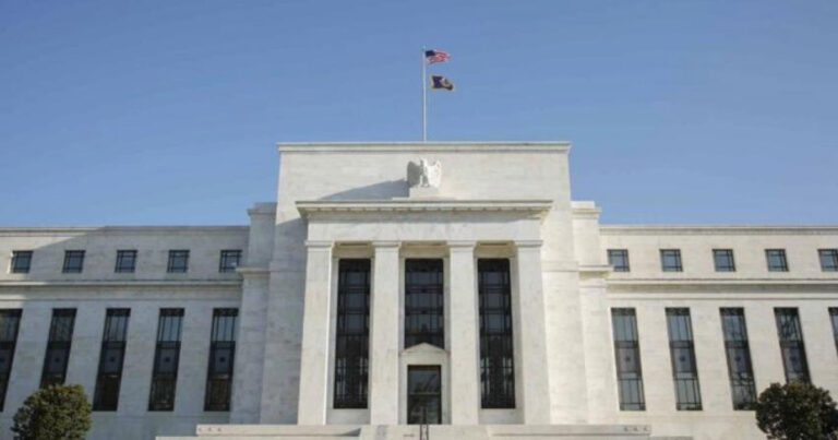 Apakah Penurunan Suku Bunga The Fed Memengaruhi Pemilu? Iran Mencuri Data Trump dan Mengirimkannya ke Biden
