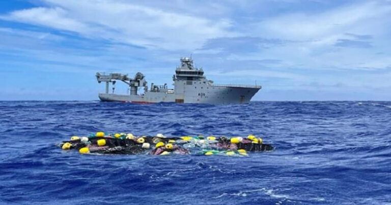 Kapal Perang Selandia Baru Kandas dan Tenggelam di Lepas Pantai Samoa, 75 Orang Berhasil Diselamatkan