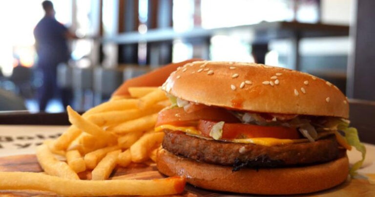 Permintaan Menurun, Pemasok Kentang Utama  McDonald’s, Lamb Weston Mengumumkan Penutupan Pabrik serta PHK