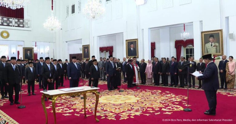 Prabowo Resmi Lantik 48 Menteri Kabinet Merah Putih, Terdiri 7 Menteri Koordinator dan 41 Menteri 