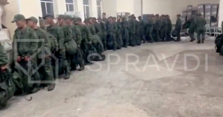 Korut Pertama Kali Konfirmasi Kim Jong-un Perintahkan Pengiriman Pasukan untuk Membantu Perang Rusia  di Ukraina