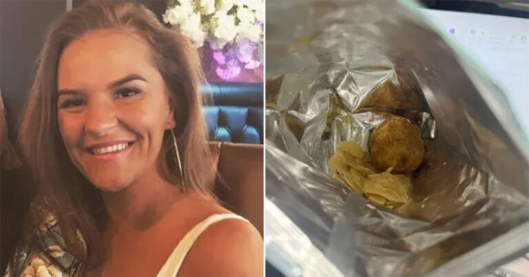 Wanita Menemukan Kentang Utuh dalam Kantong Keripik Kentang