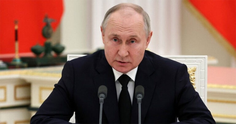 Cadangan Devisa Rusia Akan ‘Kering’, Akademisi: “Ekonomi Perang Putin Segera Ambruk, Sumber Daya Militer Hampir Habis”
