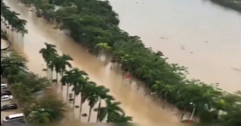 Hainan, Tiongkok Dilanda Banjir Parah; 100 Lebih Desa Terendam Akibat Bendungan Meluap