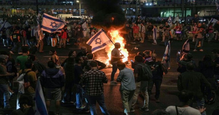 Aksi Protes Meletus di Israel Setelah Netanyahu Memecat Menteri Pertahanan Yoav Gallant