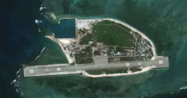 Citra Satelit: Kapal-kapal Tiongkok Mengepung Pulau yang Disengketakan dengan Philipina