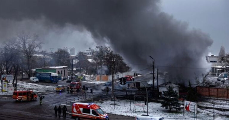 “Kemungkinan Serangan Udara Skala Besar”, Kedutaan Besar AS di Ukraina Ditutup Sementara