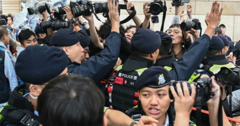 Pengadilan Hong Kong Menjatuhkan Hukuman Berat kepada 45 Aktivis Demokrasi, AS, Uni Eropa, dan Inggris Mengecam Keras