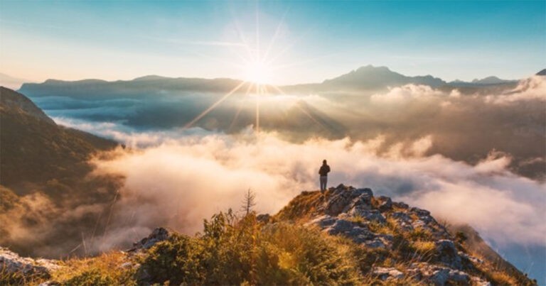 Kabut Tebal Menggoda yang Membuat Orang Hilang, Segera Turun Gunung Jika Bertemu Kabut Seperti Ini