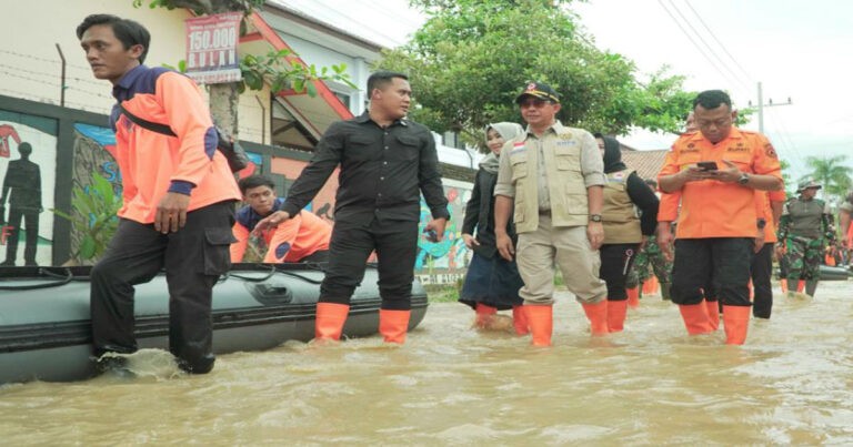 Kepala BNPB Tinjau Lokasi Terdampak Banjir Ponorogo