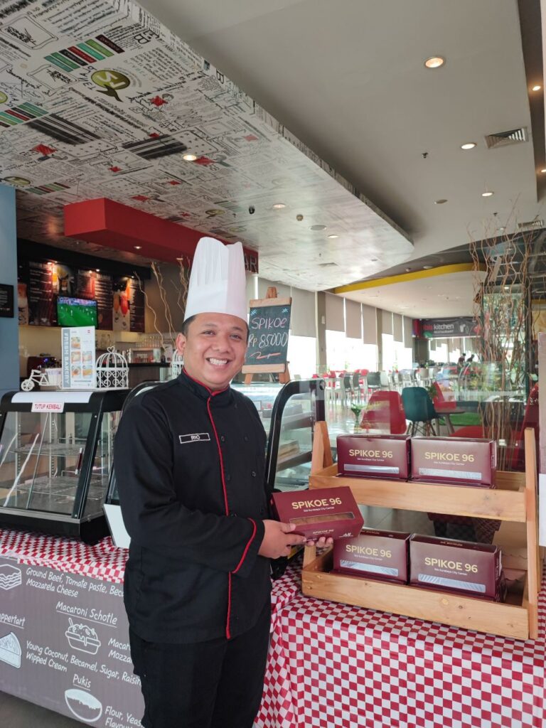 Ibis Surabaya City Center Hadirkan Lapis Surabaya 96, Oleh-Oleh Autentik Khas Kota Pahlawan