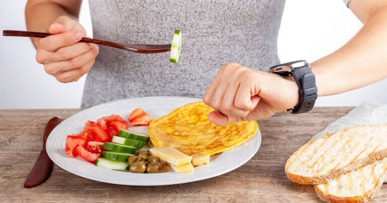 Studi Mengungkapkan Puasa Intermiten Memiliki 2 Manfaat Utama bagi Orang Dewasa dengan Obesitas
