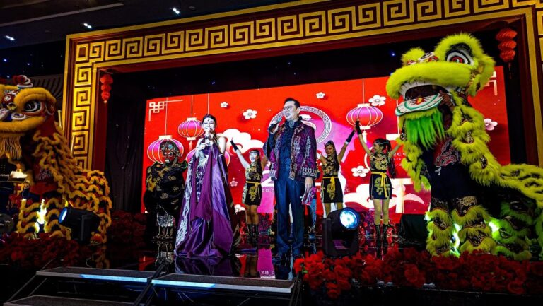 Mercure Surabaya Grand Mirama Rayakan Imlek 2025 dengan Penampilan Memukau Vanessa Axelia di “The Year of the Wooden Snake”