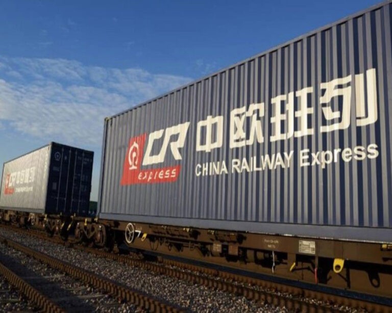 Rusia Tahan Kargo Kereta Api Tiongkok, Memicu Spekulasi Soal Penghindaran Sanksi
