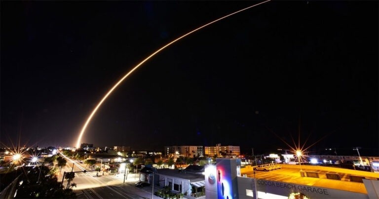 Elon Musk Membantah Klaim Bahwa AS Memaksa Ukraina Tanda Tangani Kesepakatan Mineral dengan Mengncam Putuskan Layanan Starlink