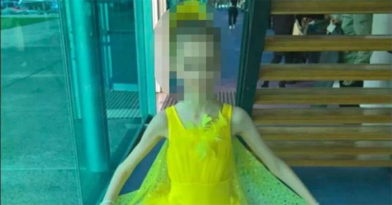 Kontrol Orangtua yang Berlebihan Membuat Seorang Gadis 17 Tahun Bermental Seperti Anak Kecil dengan Berat Hanya 27 KG
