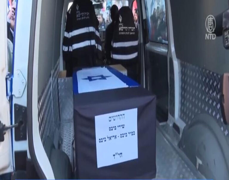 Israel dan Hamas Lanjutkan Pertukaran Tahanan, Warga Israel Mengiringi Pemakaman Ibu dan Anak yang Terbunuh
