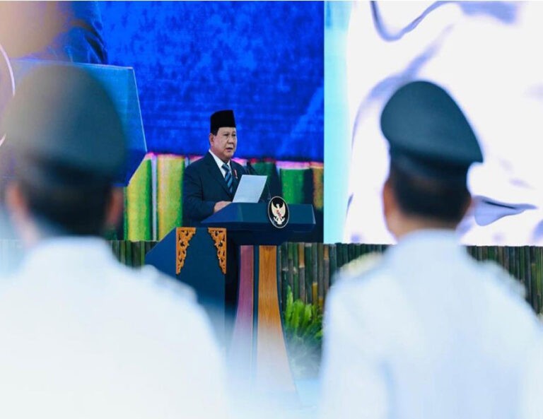 Prabowo Resmi Lantik Secara Serentak 961 Kepala Daerah dari Seluruh Indonesia