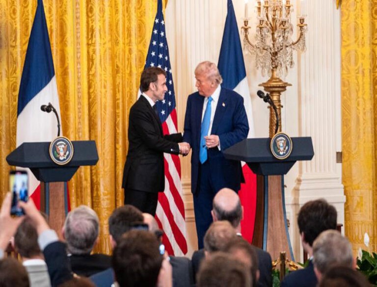 Trump dan Macron Bahas Masa Depan Ukraina di Tengah Perbedaan Pandangan