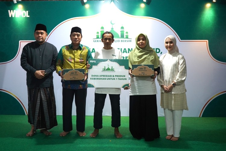 Judul: “Wipol Gelar ‘Gerakan Masjid Bersih 2025’ di Surabaya: Siapkan Masjid Lebih Higienis dan Nyaman Jelang Ramadan”