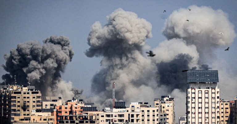 Israel Lancarkan Serangan Udara di Gaza, Membunuh Tokoh Hamas – AS Mendukung Penuh