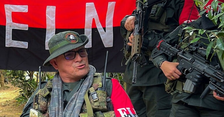 Gerilyawan Kolombia Diancam dengan “Perang Habis-habisan” Saat 10.000 Tentara Pemerintah Mengepung Mereka