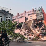 TOPSHOT-MYANMAR-THAILAND-QUAKE